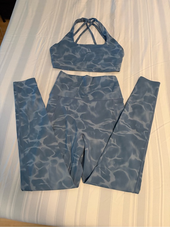 Lskd Pants - LSKD High-Waist Blue Water-Print Leggings with Matching Strappy Sports Bra
